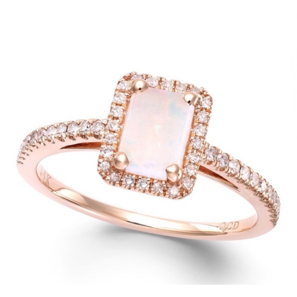 Opal with Diamond Ring in 14kt Gold Macy’s Retail $900 New W/o Tag attached